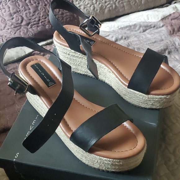 Steve Madden Shoes - Wedge sandals
